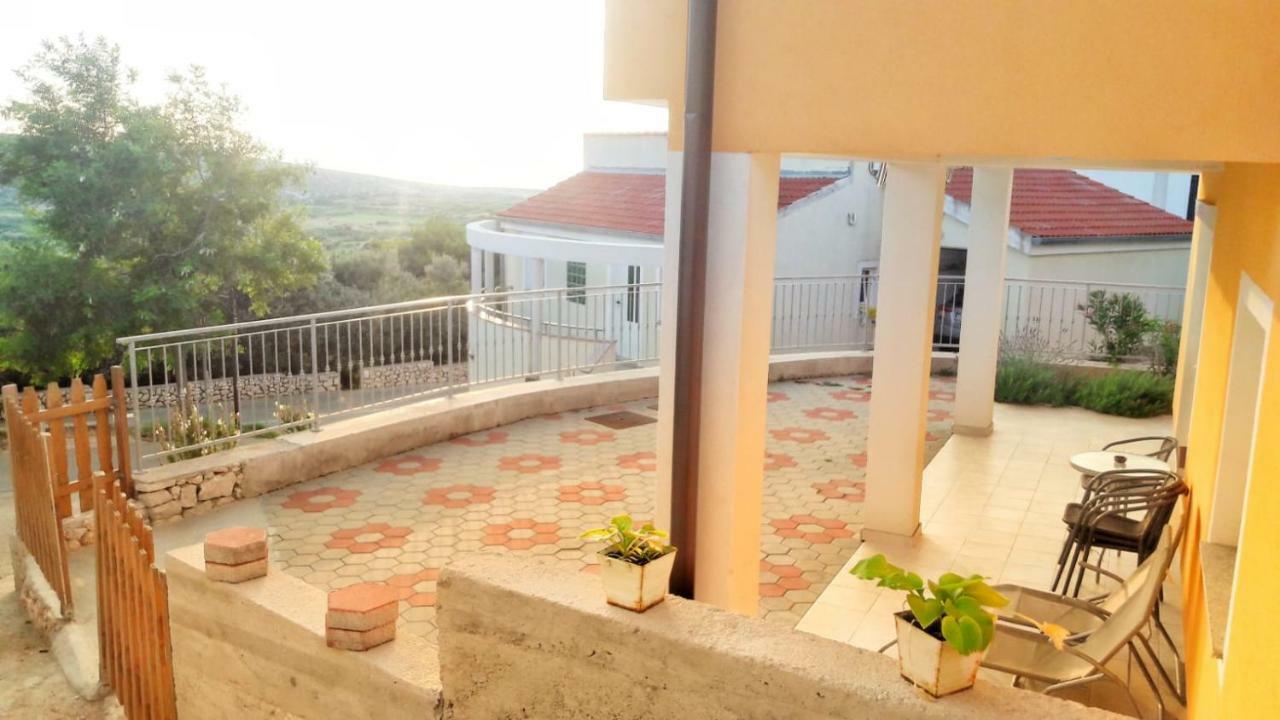 Apartman Kolan Exterior foto